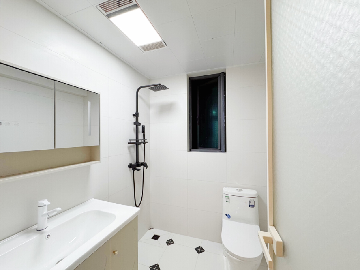 优客联邦二期，2室2厅1卫，78.23㎡，精装，售价135.00万 二手房