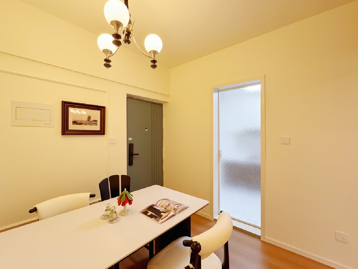 优客联邦二期，2室2厅1卫，78.23㎡，精装，售价135.00万 二手房