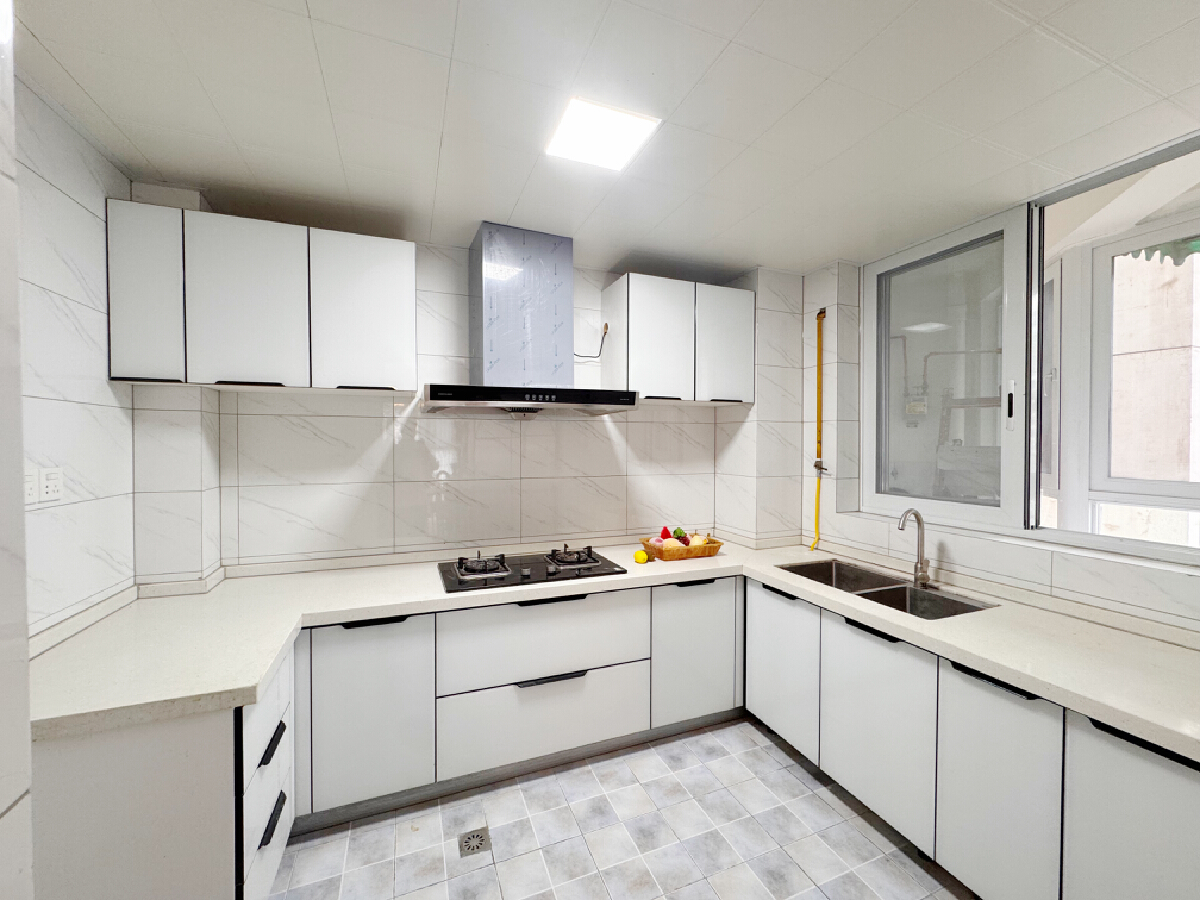 时代丽都美语，3室2厅2卫，131.00㎡，精装，售价213.00万 二手房